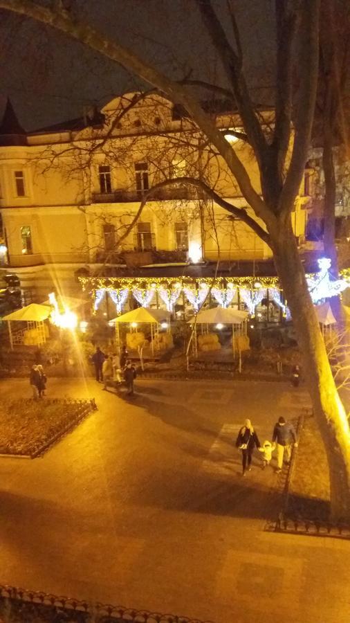 Apartment On Havanna Street Odesa Exterior photo